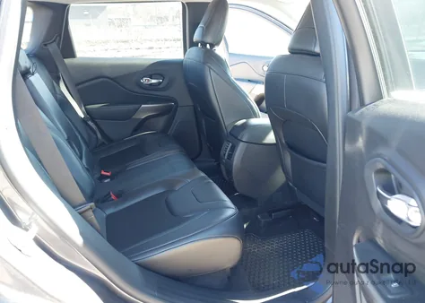 2020 Jeep Cherokee Latitude Plus 4X4 z USA, uszkodzony, nr VIN 1C4PJMLB7LD533637